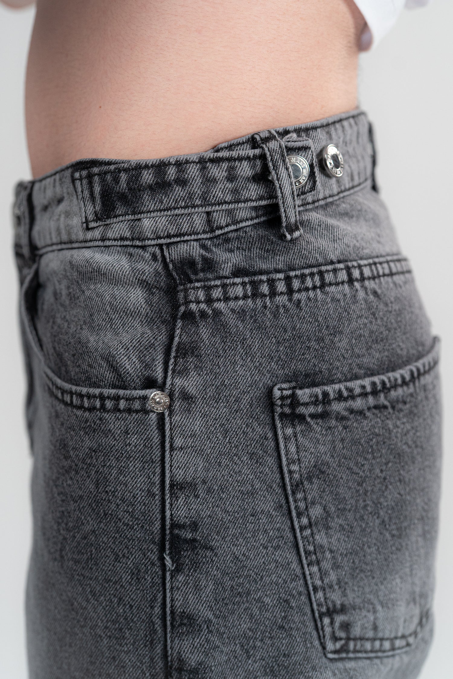 Denjoe Fadded Baggy Jeans Unisex