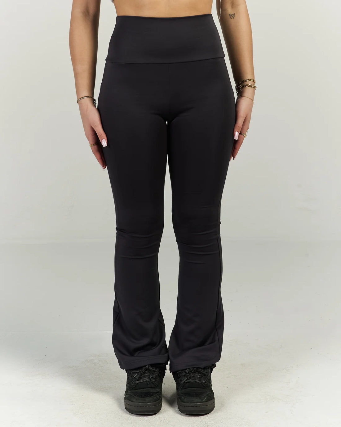 Versattire Flared Pants