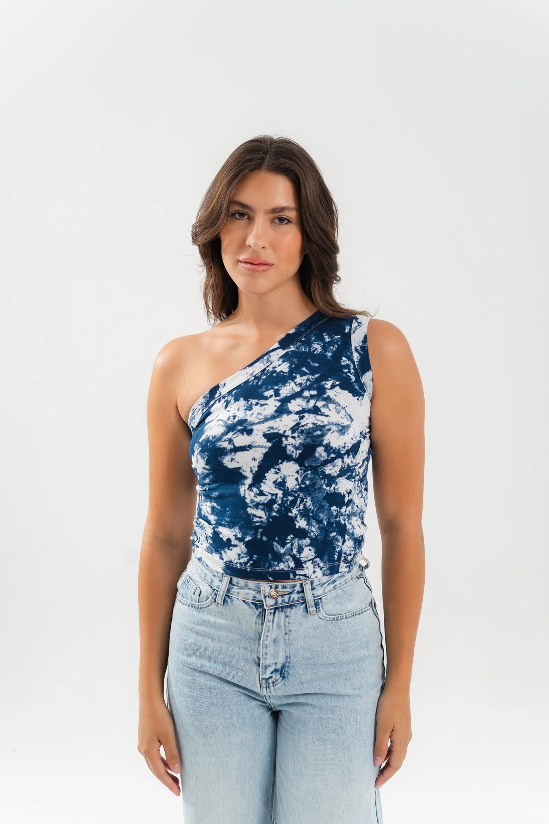 kntd W Tie Dye One Shoulder top 2560