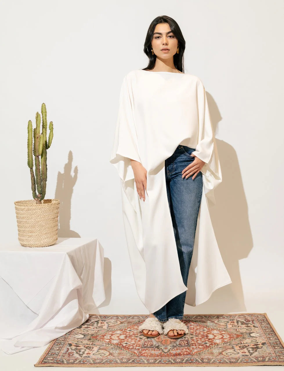 Leocansa Loose Asymmetric Blouse