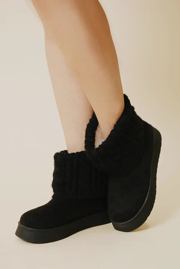 Gogo Collection  CozyCuff Boots
