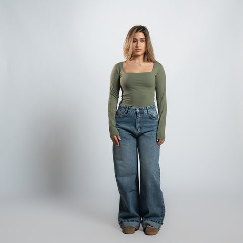 Seemly Long Sleeve Square