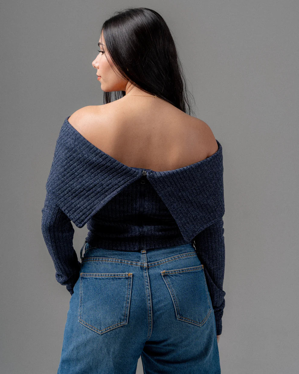 KUJI Refined Zipper Top
