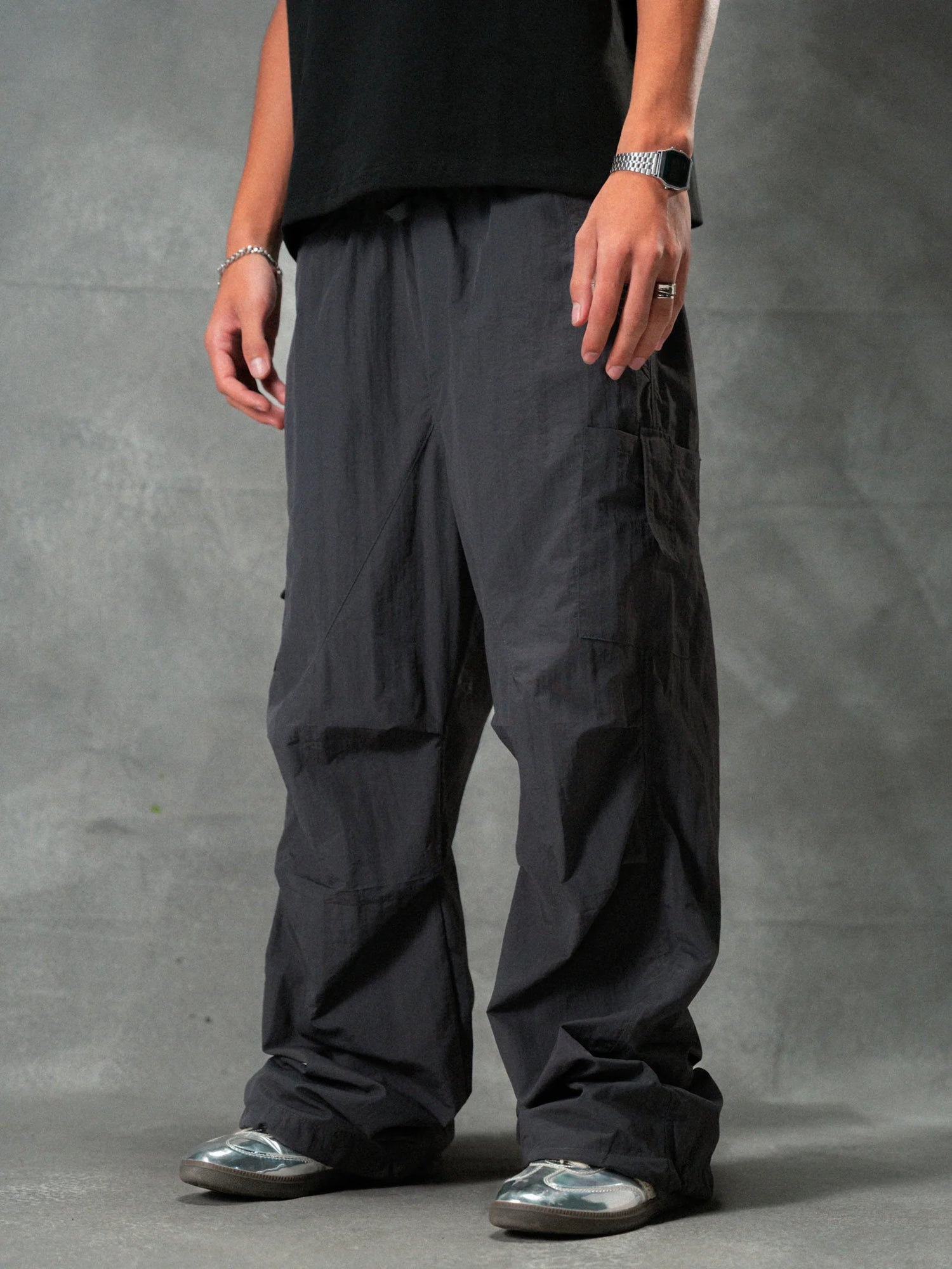By Everland New Parachute Pants