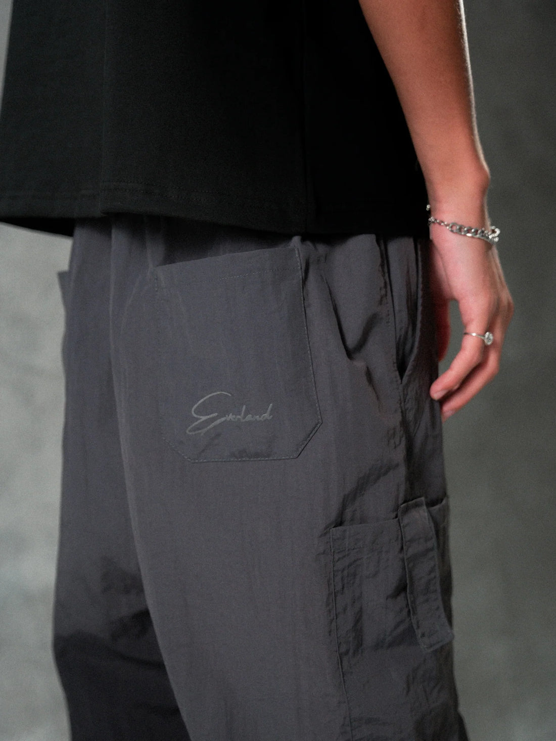 By Everland New Parachute Pants