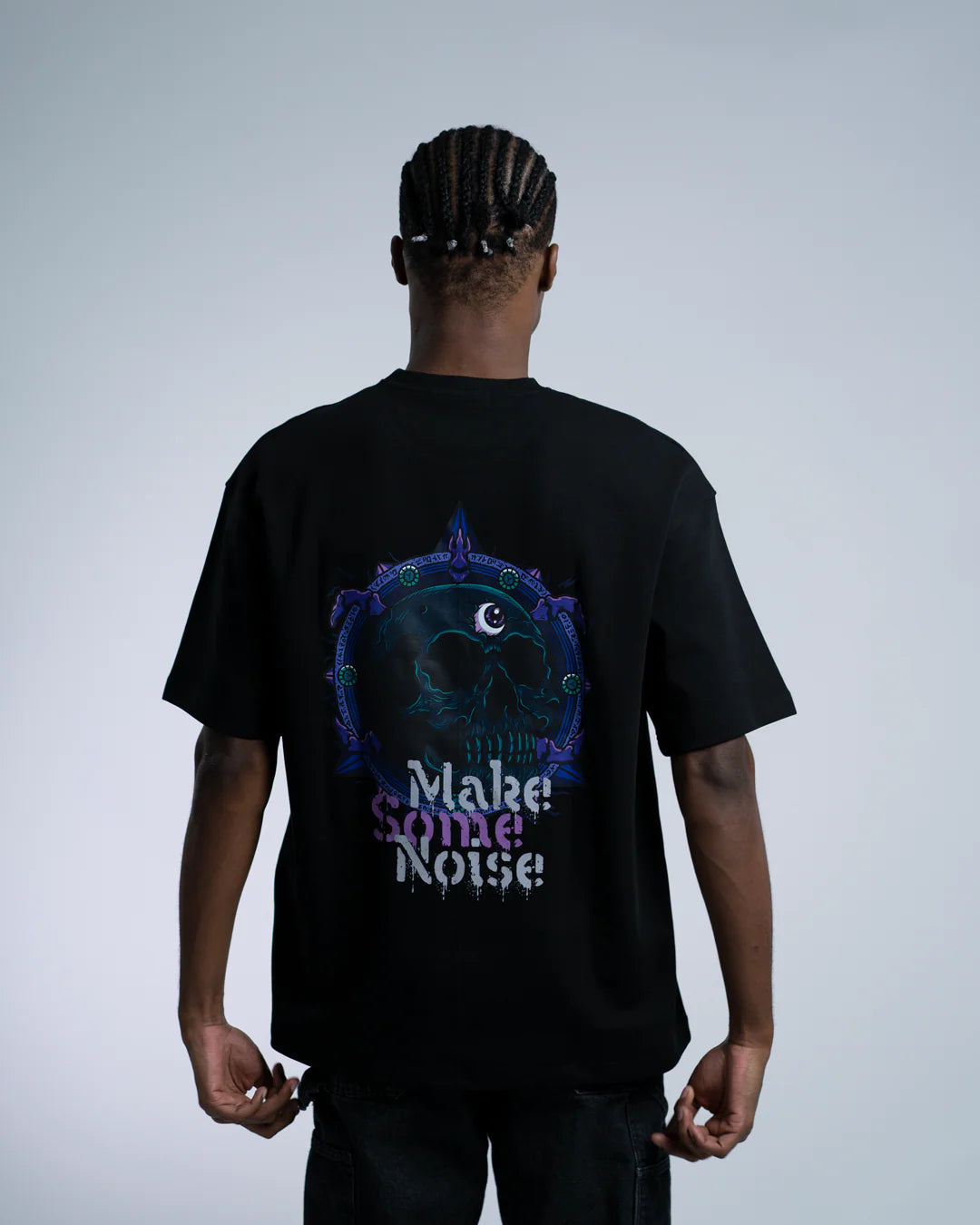 Denjoe &quot;MAKE SOME NOISE&quot; Oversized Tee