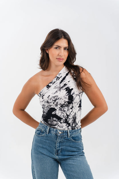 kntd W Tie Dye One Shoulder top 2560