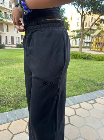 Blanco Sweats