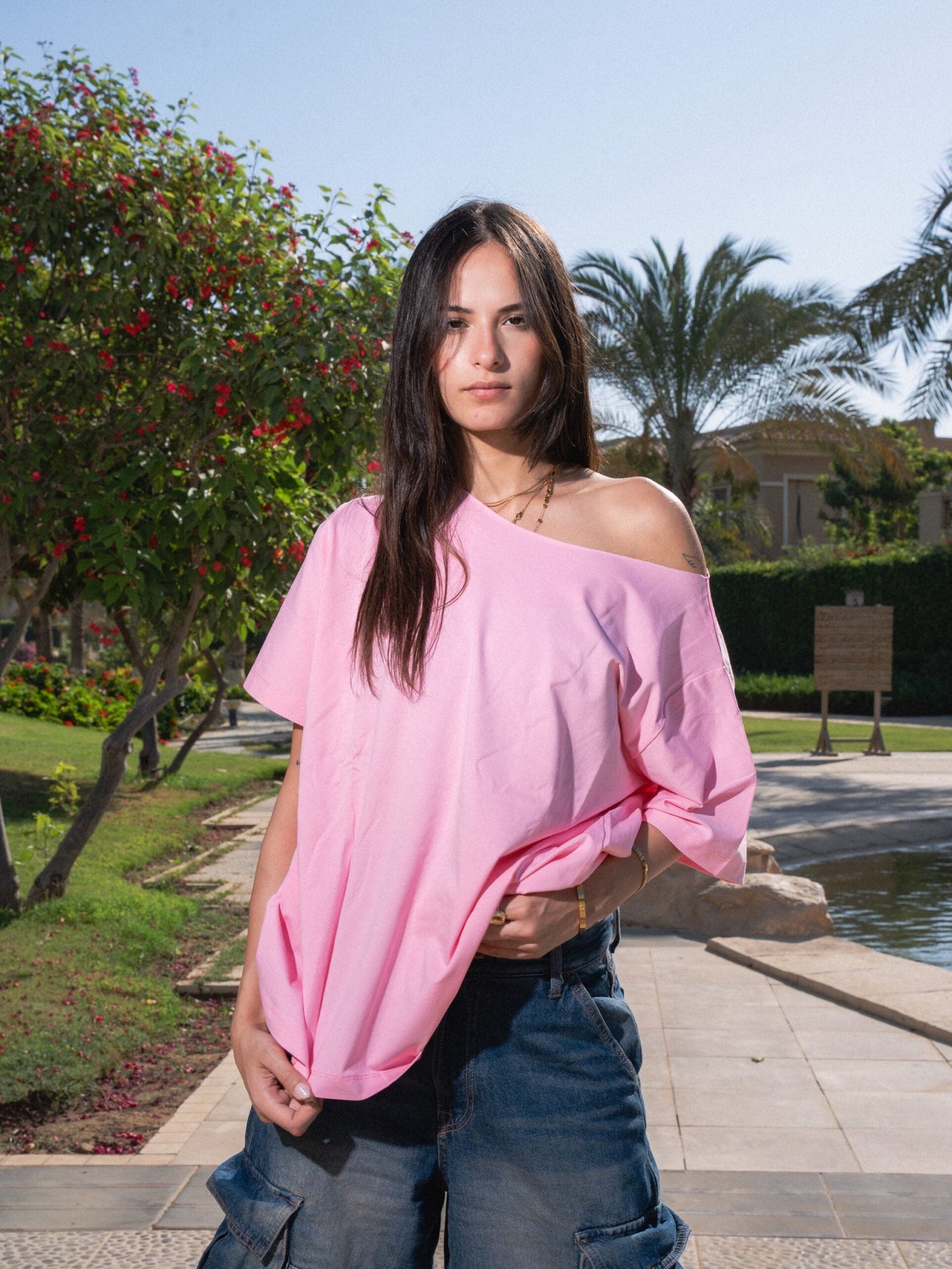 Yonyo Off Shoulder Tee
